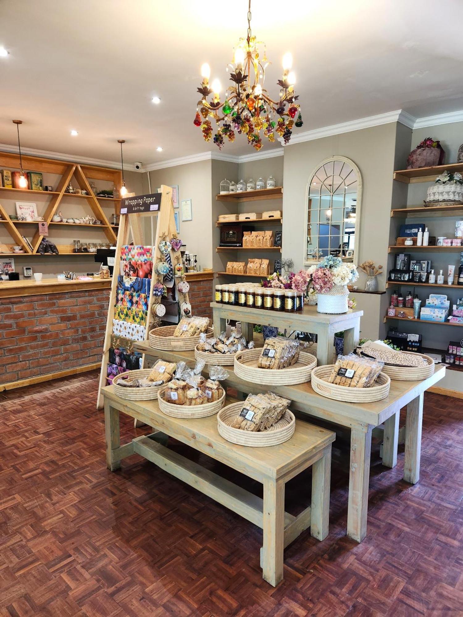 Mijn Kitchen Coffee Shop And B&B Blantyre Exterior photo